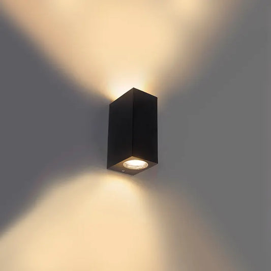 Modern rektangulär vägglampa